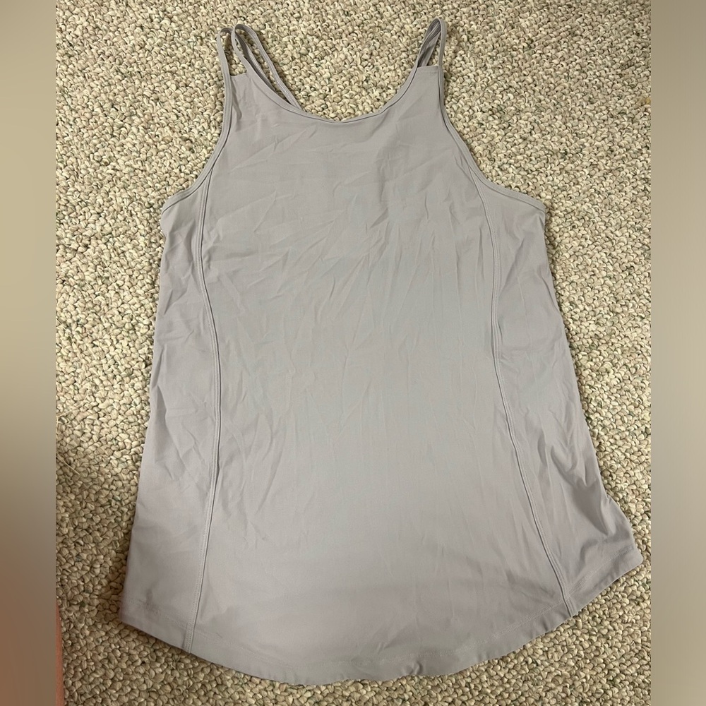 Lululemon Light Purple Tank, size ripped out, fits like a size 2
